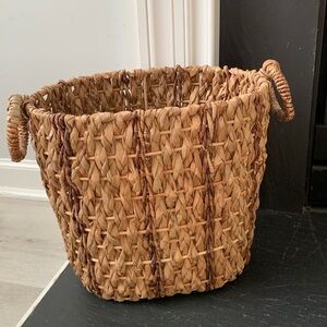 Basket w round handles home decor storage organizer bohemian farmhouse‎ cottage
